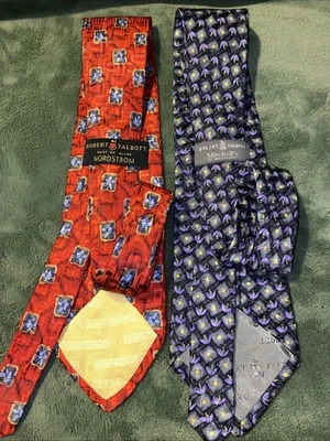 JUEGO DE 2 CORBATAS ROBERT TALBOTT PARA HOMBRE FLORALES, 100 % HERMOSA SEDA ROJA/AMARILLA/PÚRPURA Foto 1 de 3