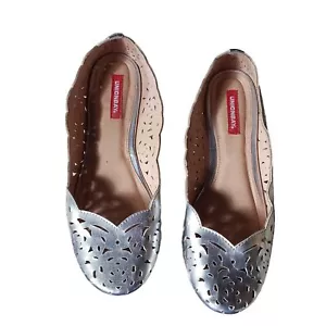 Union Bay Women's size 9M Silver Metallic Flats No Box - Picture 1 of 7