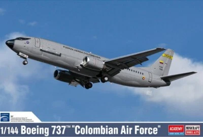 KIT MODELLINO AEREO STATICO ACADEMY BOEING 737 COLOMBIAN AIR FORCE SCALA 1:144 - Immagine 1 di 4