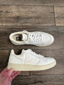 Veja Women White Leather Sneakers Shoes uk7 us9 eu40 - Picture 1 of 9