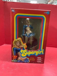 Supergirl 1:6 Scale Pre-Painted PVC Statue Kotobukiya - Picture 1 of 9