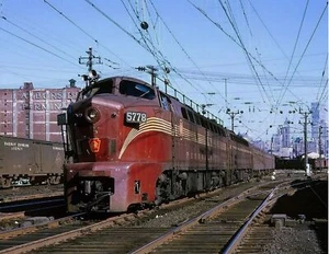1980s PENNSYLVANIA RAILROAD TRAIN 8.5x11 Railroad PHOTO - Picture 1 of 1