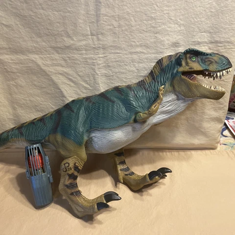 Hasbro Jurassic Park JP28 Bull T-Rex Dinosaur 1997 Tested Working Cage & Figure Cover