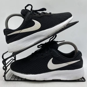 Nike Tanjun Black White Trainers Size UK 5.5 Womens Knit Gym Running Yoga Low - Picture 1 of 8