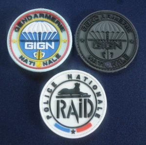 PARCHE CON RESPALDO DE GANCHO DE PVC DE FUERZAS ESPECIALES ANTITERRORISTA FRANCÉS GIGN/RAID. - Imagen 1 de 7