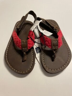 Chanclas trenzadas rojas con correa para el talón Baby Gap nuevas con etiquetas para niños pequeños 6 7 8 9 10 Foto 1 de 2