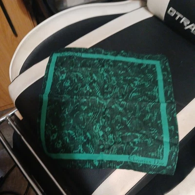 Pañuelo Christian Dior Cuadrado de Bolsillo 12" Verde Seda Hombre Italia  Foto 1 de 4