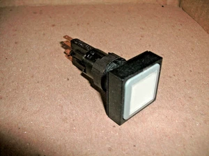 EATON MOELLER Q25LTR-WS ILLUMINATED PUSH BUTTON ACTUATOR - 5 AVAILABLE - Picture 1 of 1