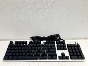 *READ* Logitech G513 RGB Wired Gaming Tactile Switch Keyboard 920-008721 - Picture 1 of 3