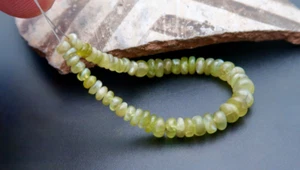 STUNNING CATS EYE CHRYSOBERYL BEADS - BEAUTIFUL ORGANIC COLOR AND GLOW 21.25cts - Picture 1 of 7