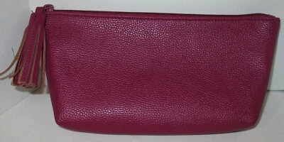 Bolso sin asas de cuero magenta vintage Neiman Marcus estuche de maquillaje con borla de cuero Foto 1 de 4