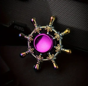 Handkreisel Anti-Stress Stressabbauende Fidget Spinner Konzentrationshilfe - Bild 1 von 3