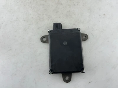 OEM | 2016 -- 2017 Subaru Outback / Legacy sensor módulo de ponto cego traseiro - Imagem 1 de 2