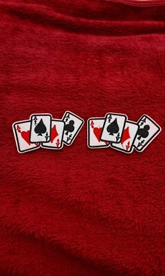 One pair of playing cards + 1 pair of skulls Embroidered Iron On Patch - new - Image 1 of 4