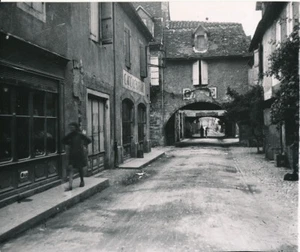 BRETENOUX c. 1920 - Rue du Village Lot - DIV 472 - Picture 1 of 2