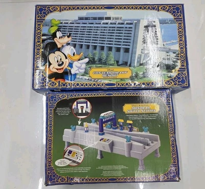  Juego de juguete de monorriel e interruptor de monorriel Disney's Contemporary Resort  Foto 1 de 4