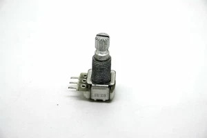 ORIGINAL BLACKSTAR POTENTIOMETER B2.2K FOR HT5R - MCPOT15016 - Picture 1 of 1