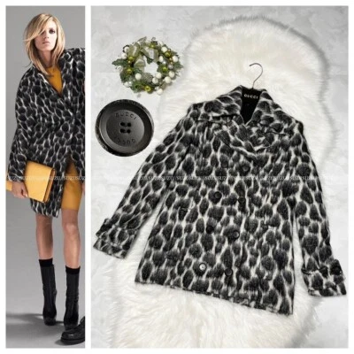 Authentic, beautiful Gucci alpaca blend, mohair blend, animal Jacket Coat - Image 1 of 4