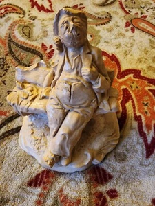 P. Dunn Mini Sculpture Signed Resin Resting Man on a Bench - Picture 1 of 5