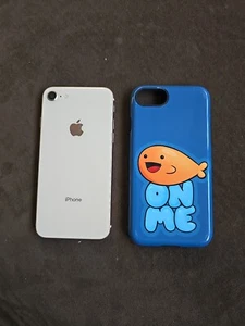 Smartphone Apple iPhone 8 64 Go iOS avec étui - Photo 1 sur 4