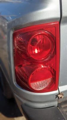Conjunto de luz trasera izquierda DODGE DAKOTA 05 06 07 08 09 10 11 LH LUZ TRASERA EXTERIOR Foto 1 de 4