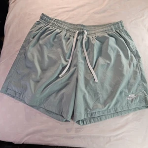 Nike Herren 2xl Shorts mit Kordelzug Farbe Hellgrün🔥🔥🔥 - Bild 1 von 10