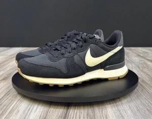 Nike Internationalist 'Black Gum' bianche 828407-021 donna taglia 6, nuove di zecca - Foto 1 di 11