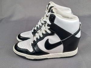 Nike Dunk Sky High Women Shoe Size 6.5 Wedge Panda Casual Gym Sneaker 528899-101 - Picture 1 of 21