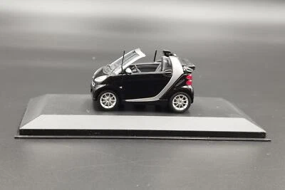 1:43 Smart Fortwo Cabrio Deep Black Minichamps - Bild 1 von 4