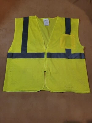 Condor Safety Vest Men’s Size: X-Large Type R Class 2 Yellow Zip Front - Image 1 of 4
