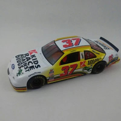 1997 Revell Authentic Diecast Replica 1:24 Scale Limited Edition #37 Item #4409 - Image 1 of 4