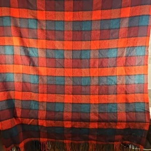 Pendleton Woolen Mills Throw Stadium Blanket Red Green Pure Virgin Wool - Picture 1 of 12