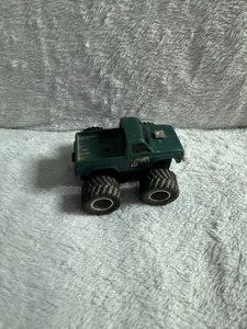 Vintage 1981 Bear Foot truck Road Champs 4x4 truck Rare Green Diecast Toy Truck - Picture 1 of 7
