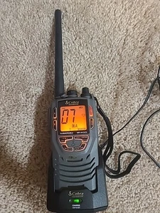 Cobra Marine MR HH325 Marine 6-Watt VHF Radio NOAA Weather - Zdjęcie 1 z 5