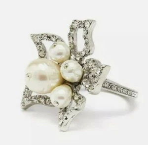 Oscar de la Renta Pave Petal Pearl Ring, SILVER, One Size NEW - Picture 1 of 11