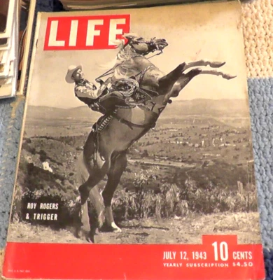 LIFE MAGAZINE JULY 12 1943 ROY ROGERS & TRIGGER HORSE CAMEL CIGARETTES AMERICA - Image 1 of 4