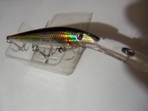 1 Rebel Rattling Not-Jointed  Spoonbill Minnow Lure D2202H Gold/Black/WB HOLO - Picture 1 of 5