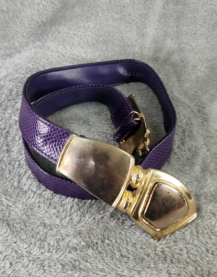 Cinturón de cuero para mujer pequeño púrpura estampado de piel de serpiente hebilla chapada en oro vintage Foto 1 de 4