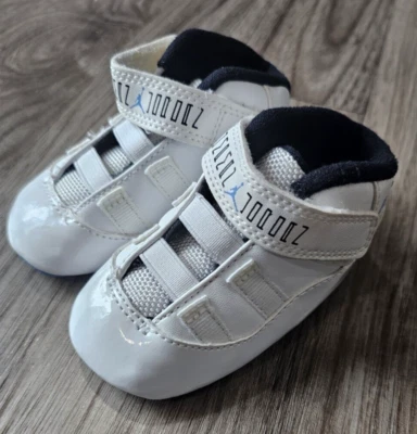 Nike Air Jordan XI 11 Retro Paquete de Regalo UNC Legend Azul 378049-117 Infantil 3C Foto 1 de 4