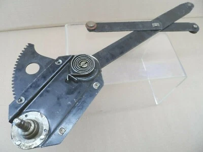 Window Regulator 1942-1947 Oldsmobile 98 Sedan 1942-1948 Series 70 Coupe 4113790 - Image 1 of 4