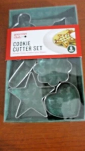 CLUB GOURMET ~ Juego de 6 CORTADORES DE GALLETAS NAVIDEÑAS METAL ~ Estrella de caña de caramelo ~ NUEVOS EN CAJA - Imagen 1 de 4