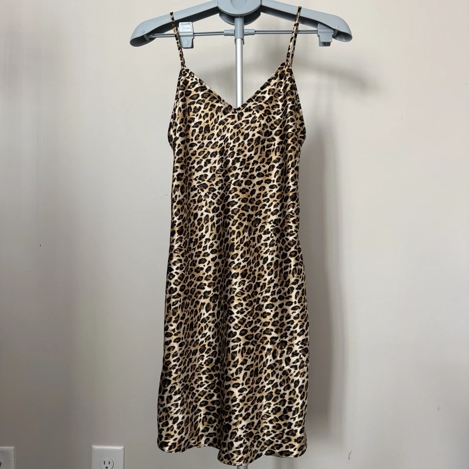 Vestido sin Mangas Gilligan O’Malley Cheetah para Mujer Talla Pequeña Estampado de Leopardo Poliéster Foto 1 de 4