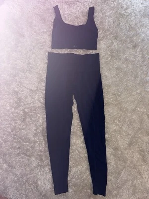  Conjunto de sujetador y leggings deportivos activos azul oscuro talla M Foto 1 de 3