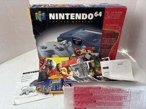1996 Nintendo N64 Konsole Box & Handbuch NUR Walmart Exclusive Mario Bundle - Bild 1 von 13