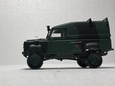 1:43 LAND ROVER 110 U.K. (2000) DeA - OTTIME CONDIZIONI + BLISTER 🔝 (NO 1:18 - Immagine 1 di 4