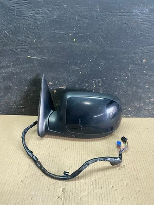 2003 to 2006 Gmc Yukon Left Driver LH  View Door Mirror OEM U7320 PZ - Image 1 of 4