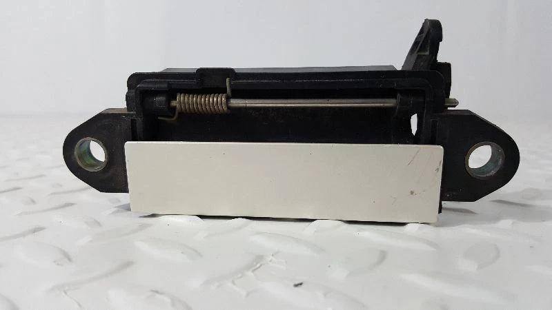 Manija exterior puerta conductor trasero audi a6 quattro 96-99 Foto 1 de 4