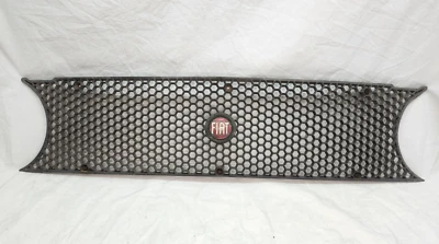 Fiat 124 Coupe BC MK2 1969-1972 Mascherina Radiator grill mesh with Emblem  - Image 1 of 4