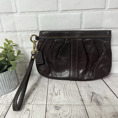 Coach Ashley коричневый мягкий кожаный кошелек с ремешком на запястье съемный ремень цветная клетчатая подкладка - Изображение 1 из 4