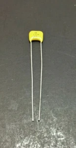 (1x) .66UF 100V - Ceramic Capacitor - Centralab CY30A684M - Picture 1 of 1